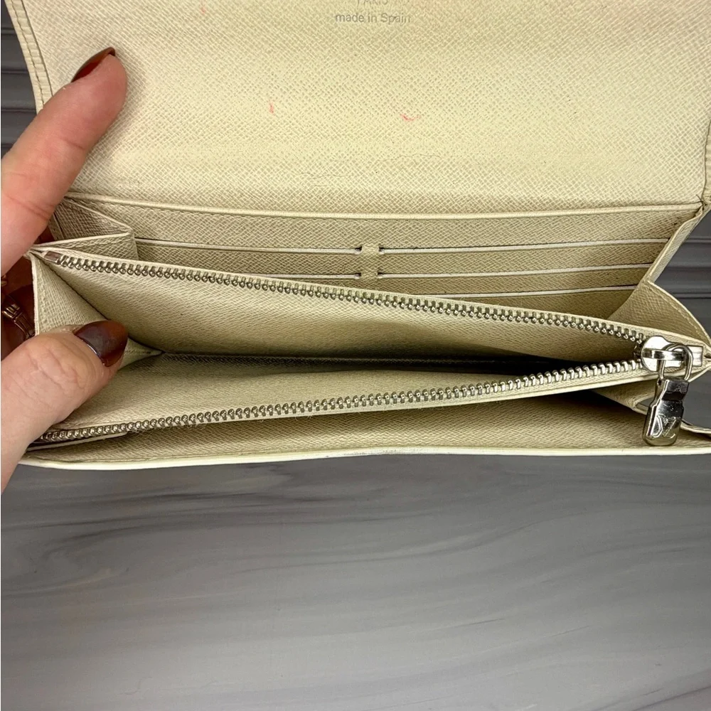 Louis Vuitton Epi Leather Sarah Wallet – Ivory / Cream | Vintage - Picture 14 of 16